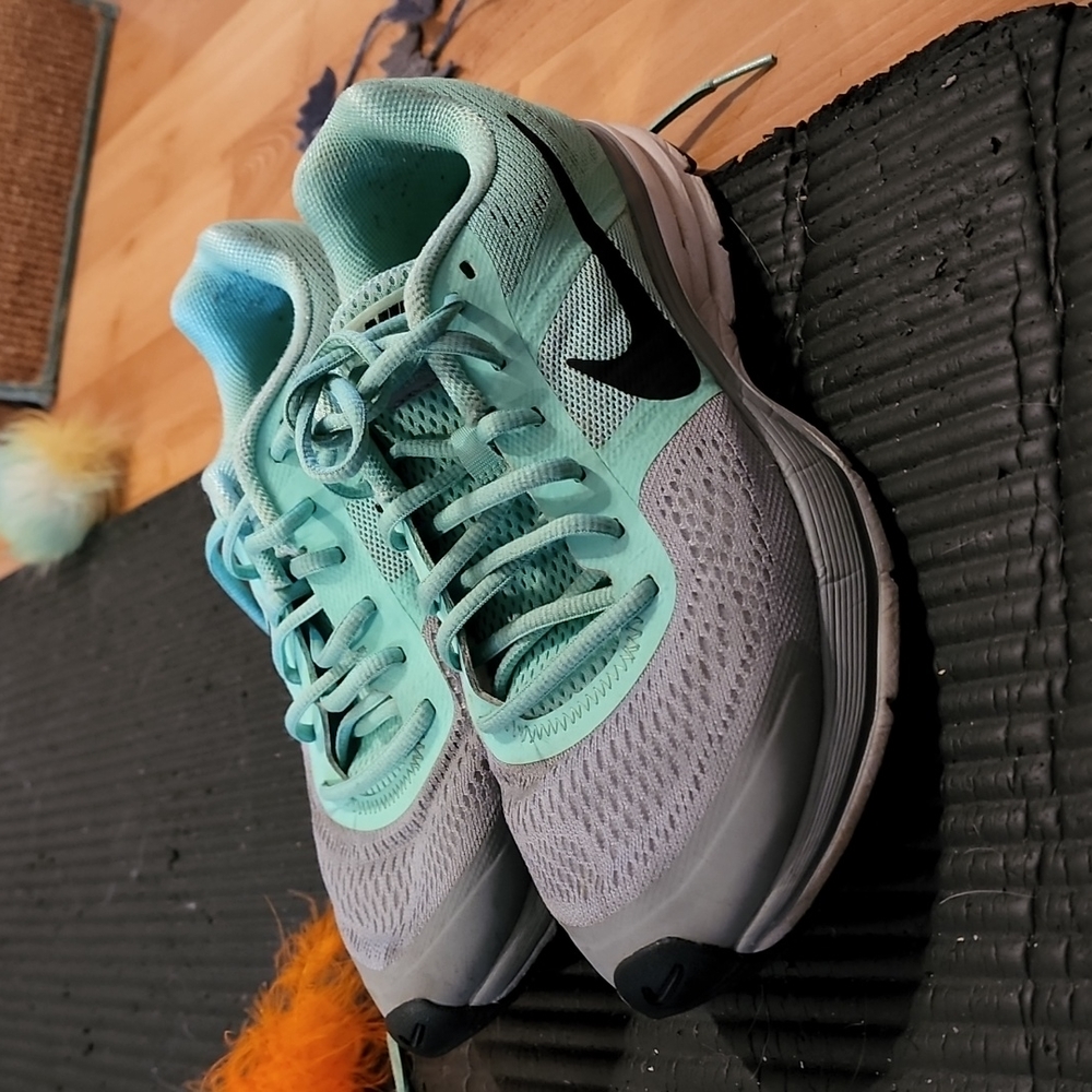 Nike shoes